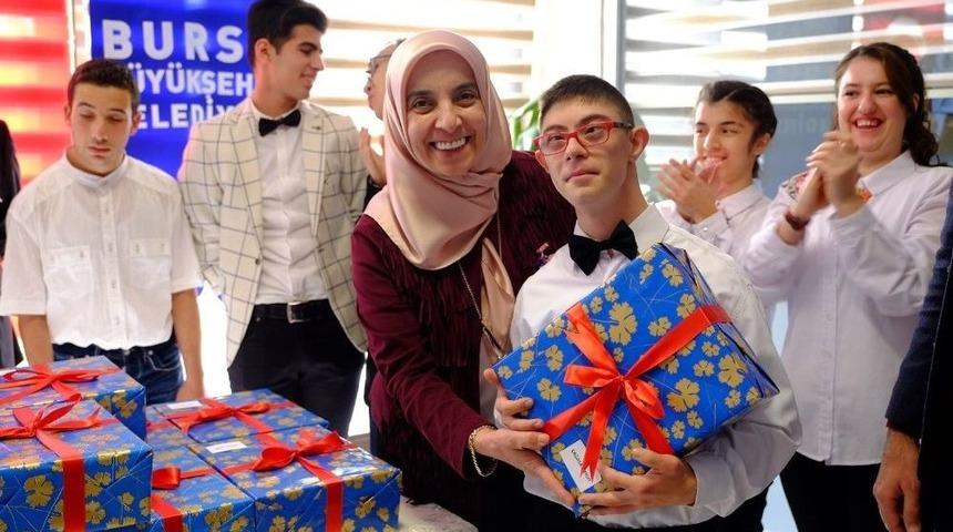 Özel Çocukların Hediyesi Busmek’ten