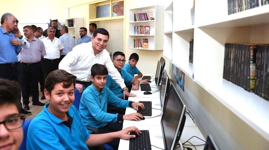 Kepez&rsquo;de 50 Okula Bilişim Sınıfı