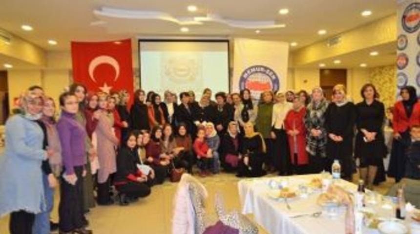 Memur Sen &Uuml;yelerine Koruyucu Aile Semineri