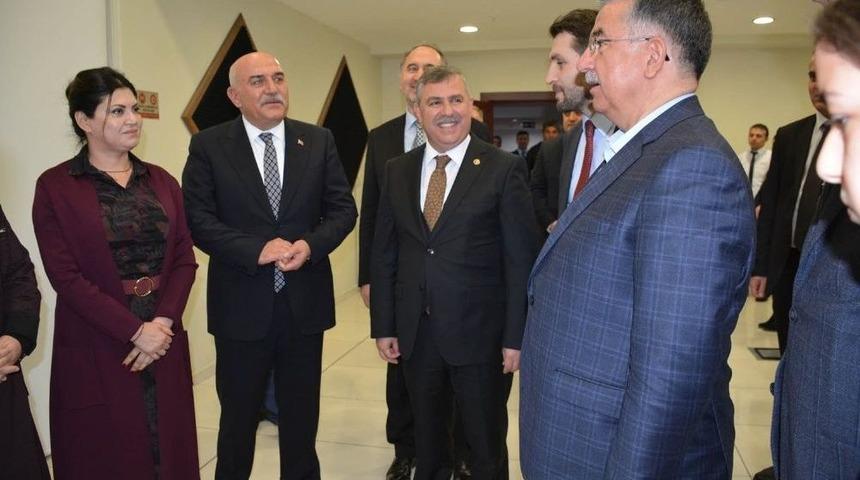 Milli Eğitim Bakanı Yılmaz Sinop&rsquo;tan Ayrıldı