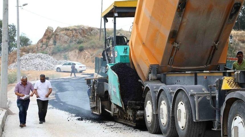 Bayraklı Sokakları Asfaltlanıyor