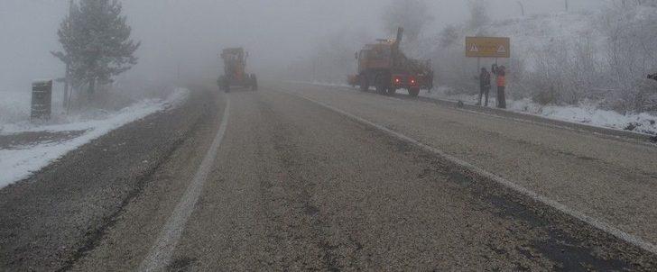 Domaniç’te Kar Yağışı Ve Yoğun Sis Ulaşımı Etkiledi G1