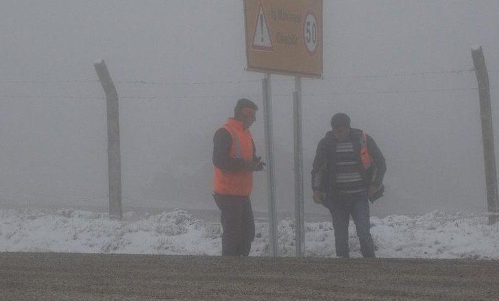 Domaniç’te Kar Yağışı Ve Yoğun Sis Ulaşımı Etkiledi G3