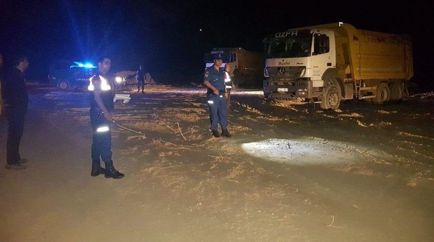 Jandarma Moloz D&ouml;kenlere G&ouml;z A&ccedil;tırmıyor