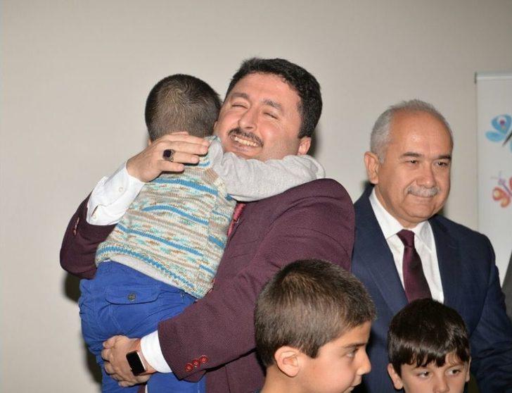 Başkan Avcı, Özel Çocuklarla Pasta Kesti G1