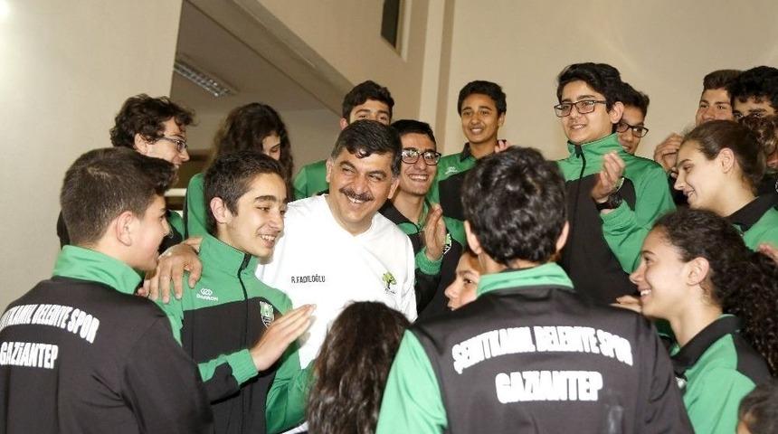 Paletli Y&uuml;zme Branşında Şehitkamil&rsquo;e Milli Davet