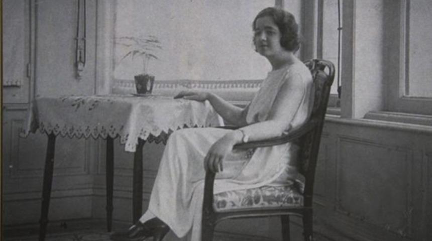 Latife Hanım&rsquo;ın &ouml;zel eşyaları satıldı