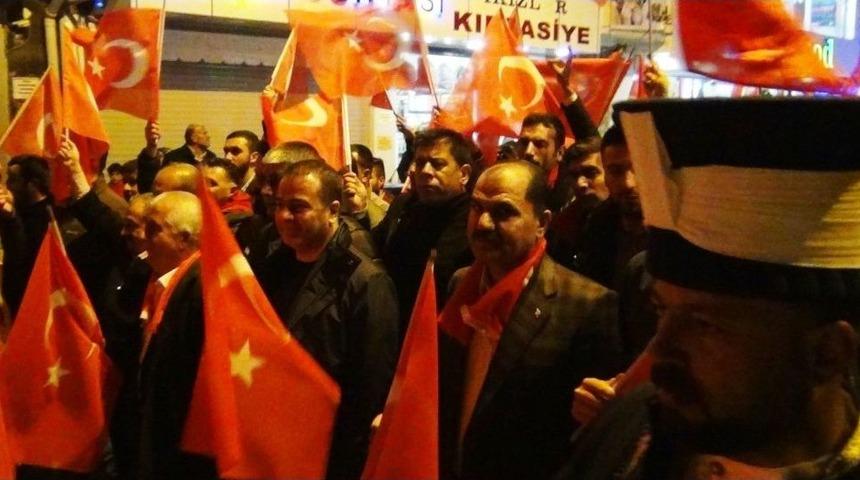 Erciş&rsquo;te Bayrak Y&uuml;r&uuml;y&uuml;ş&uuml;ne B&uuml;y&uuml;k İlgi