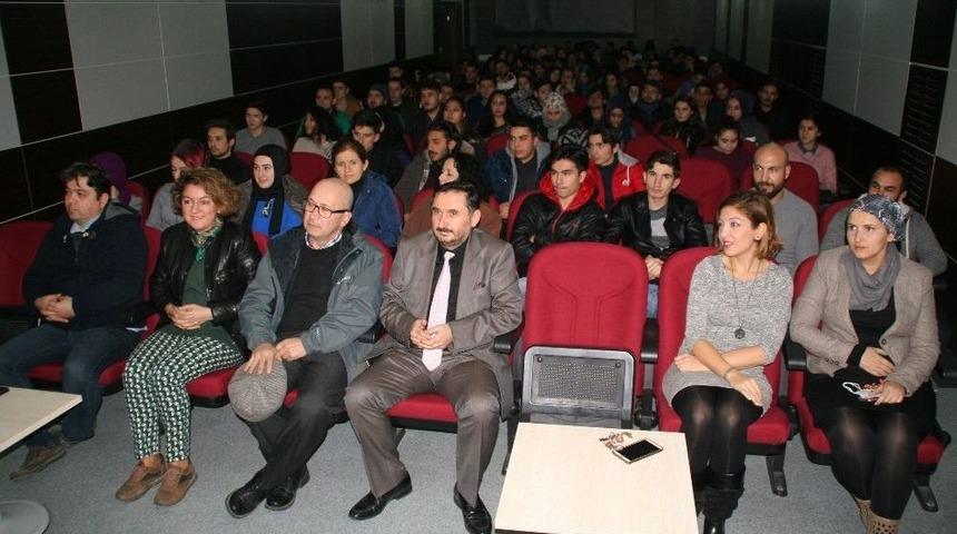 Işık, &Uuml;niversiteli &Ouml;ğrencilerle Bir Araya Geldi