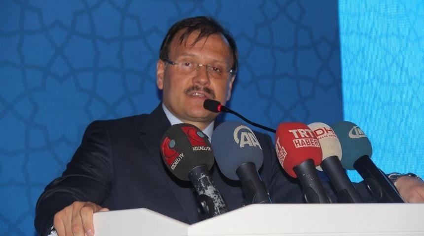 Başbakan Yardımcısı Hakan &Ccedil;avuşoğlu: