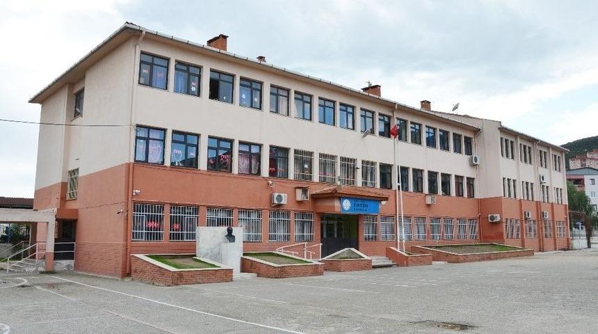 Milas&rsquo;ta İki Okul Binası Boşaltılıyor