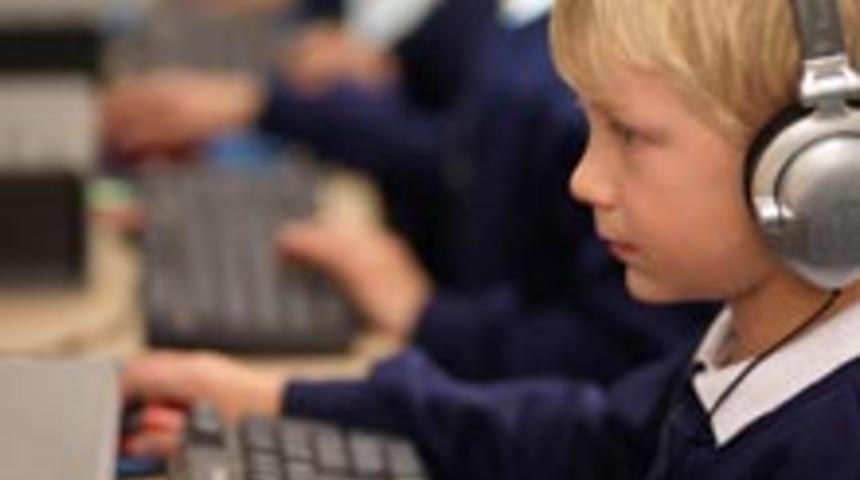 &Ccedil;ocuğunuz Bilgisayar Bağımlısı mı?