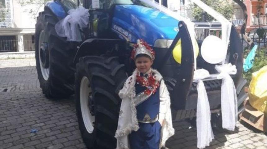 S&uuml;sl&uuml; Trakt&ouml;r Gelmeden S&uuml;nnet Olmadı