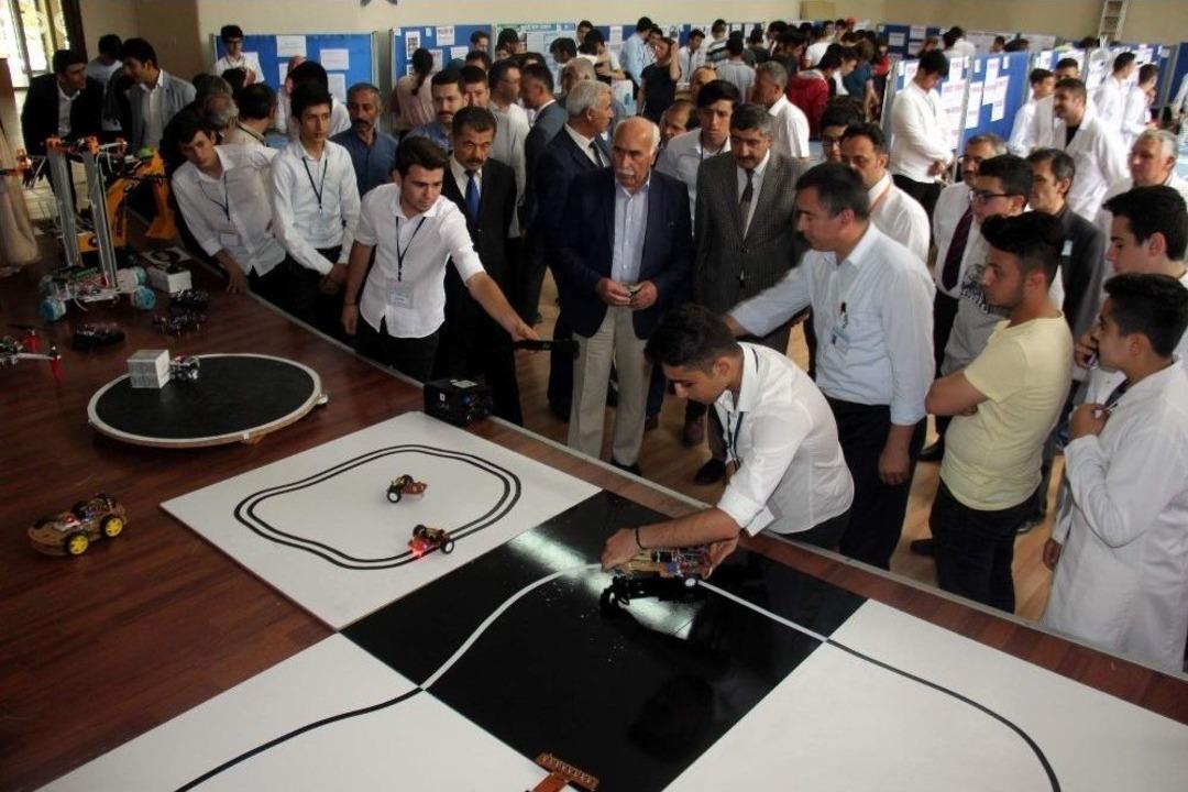 T&uuml;bitak 4006 Bilim Fuarı A&ccedil;ıldı