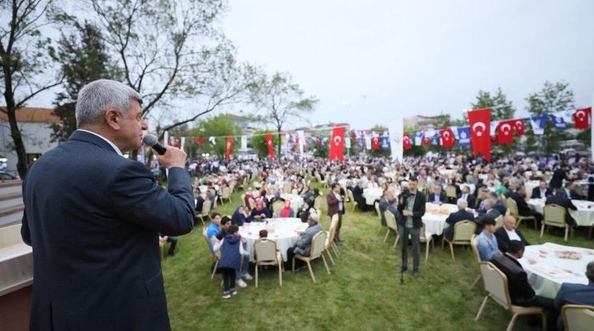 Karaosmanoğlu, &ldquo;biz İnsanlığa Rehber Ve Model Olmaya Devam Edeceğiz&rdquo;