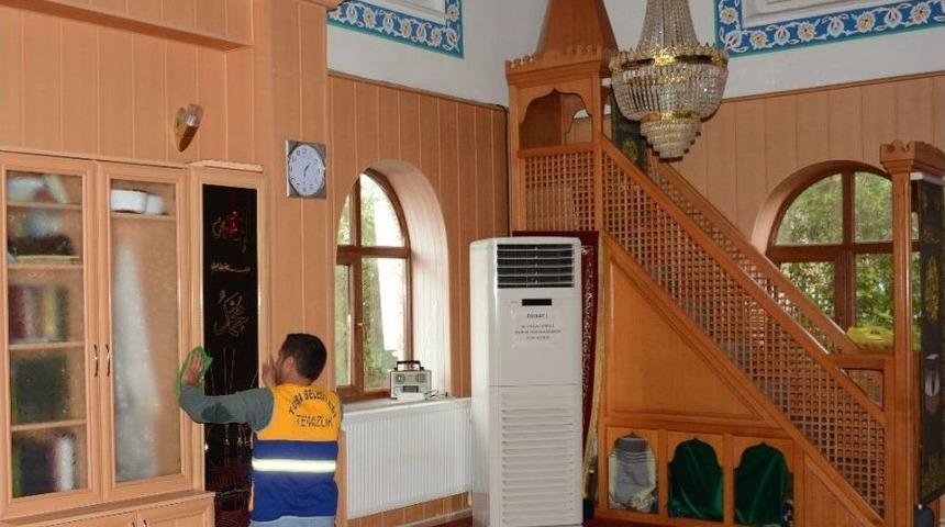 Tuşba&rsquo;da &lsquo;g&uuml;l Kokulu Camiler&rsquo; Projesi