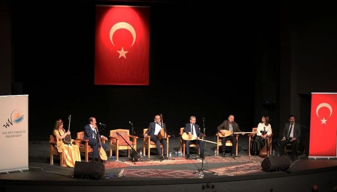 Van B&uuml;y&uuml;kşehir Belediyesi Aşıkları Van&rsquo;da Buluşturdu