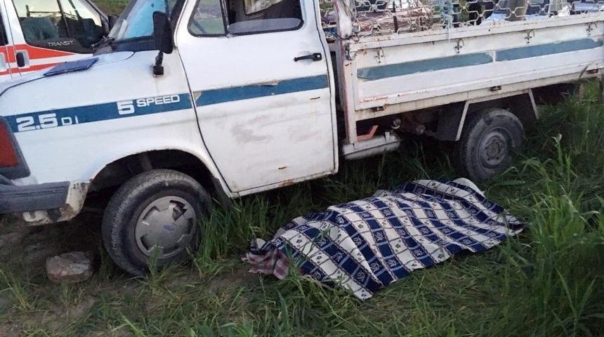 Eşinin Kullandığı Aracın Altında Kalan Kadın &Ouml;ld&uuml;