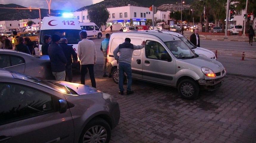 Bodrum&rsquo;da Trafik Kazası: 1 Yaralı