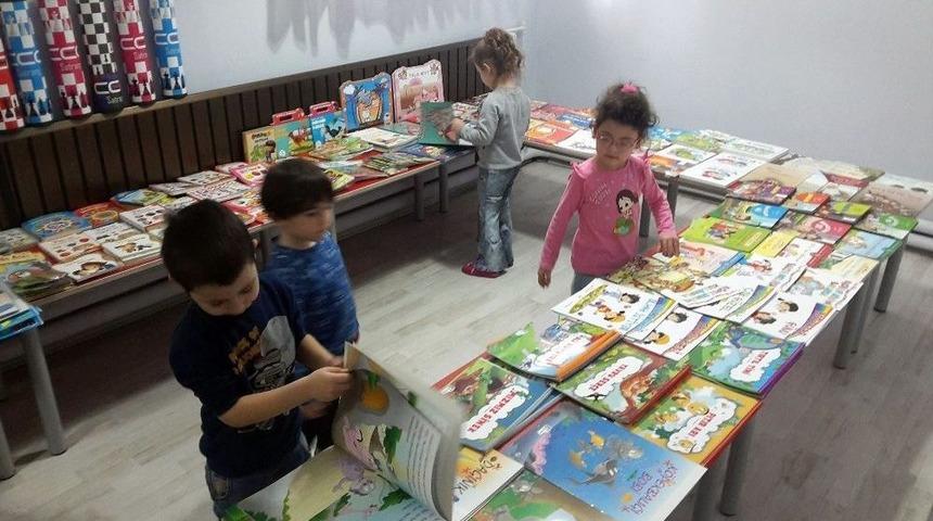 Keçiören’de ’kitap Kumbaram’ Etkinliği Düzenlendi