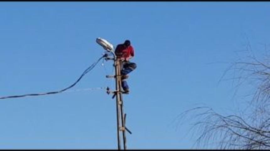 Cambazlara Taş &Ccedil;ıkardı