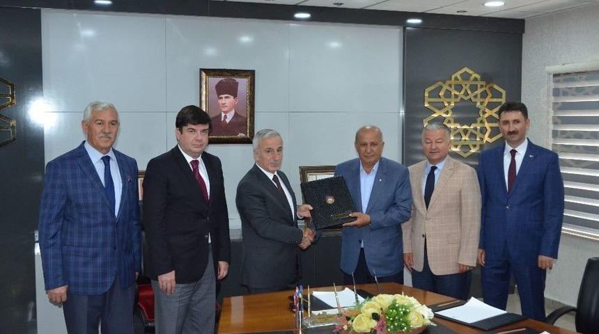 Develi&rsquo;ye Yeni Okul Hayırseverden