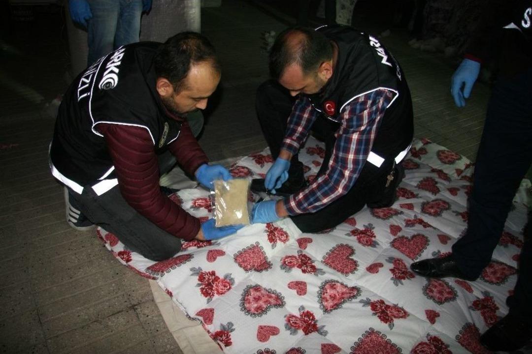 Yorganların İ&ccedil;inden 10 Milyon Euro Değerinde 20 Kilogram Eroin &Ccedil;ıktı