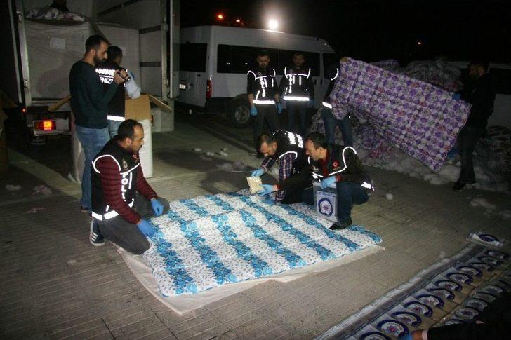 Yorganların İçinden 10 Milyon Euro Değerinde 20 Kilogram Eroin Çıktı G3