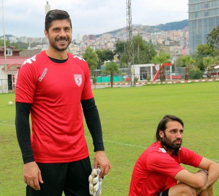 Yunan Yıldız Samaras’ın Keyfi Yerinde G2