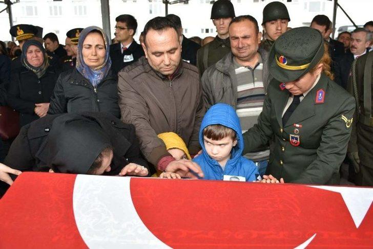 Karabük Şehitlerini Uğurluyor G3