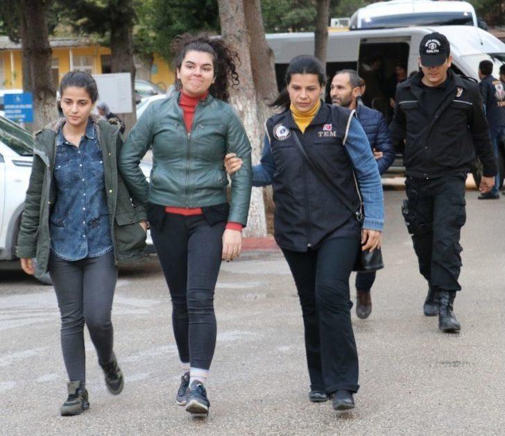 Pkk Bombacısıyla İrtibatlı 32 Üniversiteli Adliyeye Sevk Edildi G4