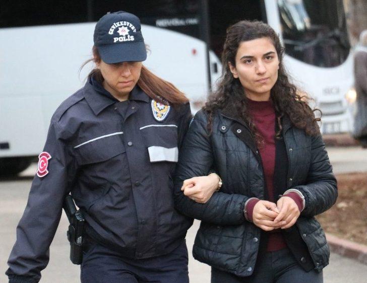 Pkk Bombacısıyla İrtibatlı 32 Üniversiteli Adliyeye Sevk Edildi G5