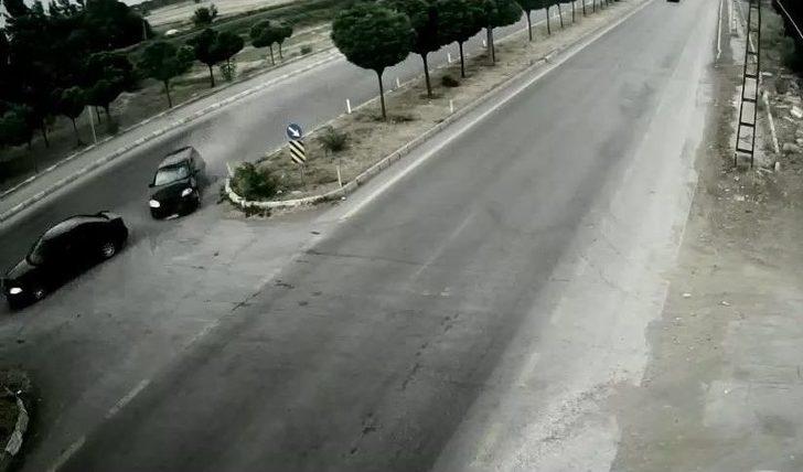 Van Ve Muş’ta Meydana Gelen Trafik Kazaları Mobese Kameralarına Yansıdı G4