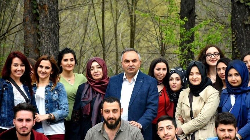 Başkan Ay, Samandere&rsquo;de &Ouml;ğrencilerle Buluştu