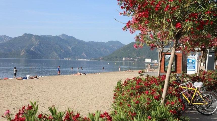 Mavi Bayrak&rsquo;tan Marmaris Belediyesi&rsquo;ne &Ouml;d&uuml;l