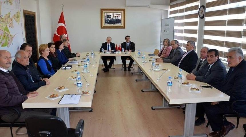 Vali Ceylan &Ccedil;erkezk&ouml;y&rsquo;de Muhtarlarla Bir Araya Geldi
