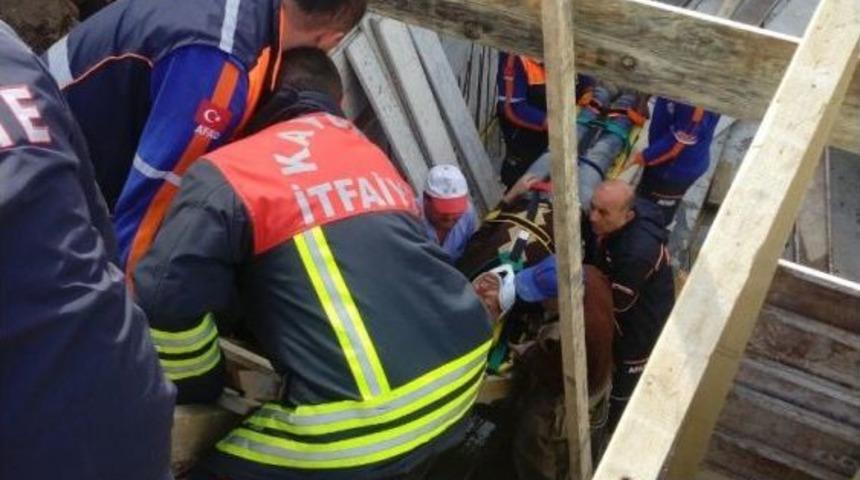 &Ccedil;ukura D&uuml;şen Şahsı Afad Ve İtfaiye Kurtardı