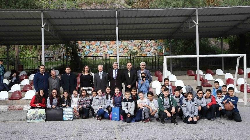 &Ccedil;ocuklar İstedi, Başkan Akpınar Yaptı
