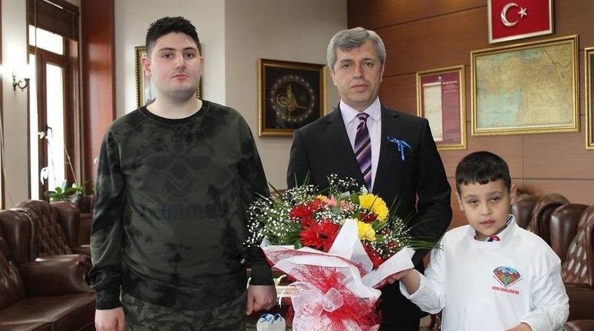 &Ccedil;ınar&rsquo;a Anlamlı Ziyaret