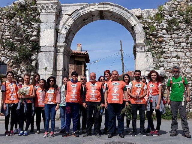 Hekatomnos Kutsal Alanı’na Su Taşıdılar