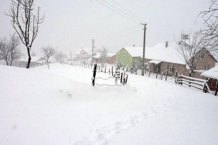 Dikmen Yaylası’nda Kar Kalınlığı 35 Santimetreye Ulaştı G2