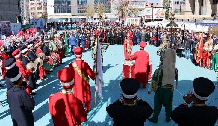 Vali Zorluoğlu: "önümüzde 2023, 2071 Gibi Büyük Kıymet Taşıyan Hedeflerimiz Var" G3