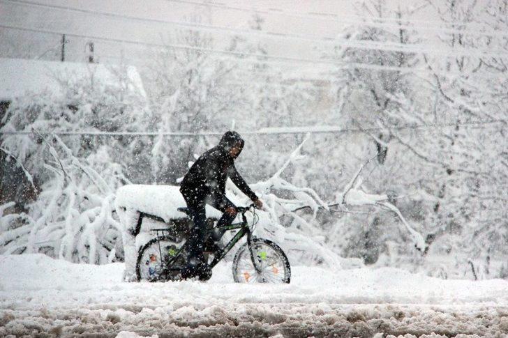 Bolu Dağında Tırların Geçişine İzin Verilmiyor G1