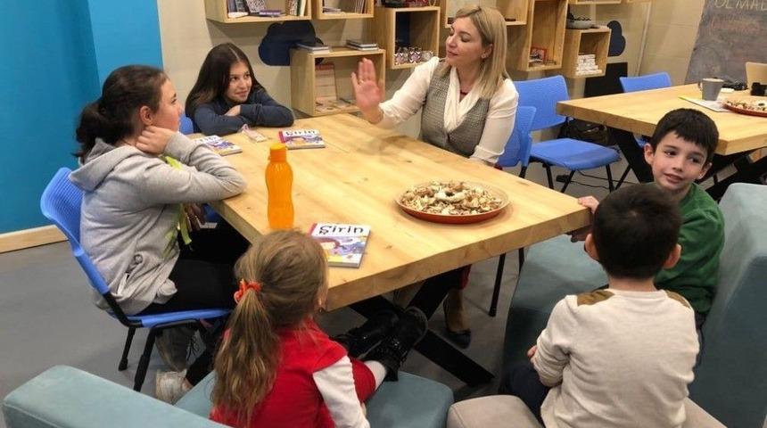 Birsen Ekim &Ouml;zen&rsquo;in Yeni &Ccedil;ocuk Kitabının Tanıtımı Balat&rsquo;ta Ger&ccedil;ekleştirildi