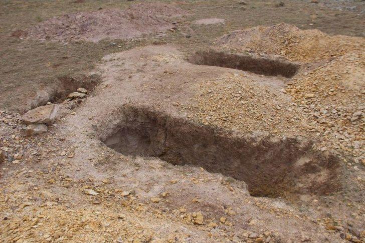 (özel Haber) Definecilerin Açtığı Çukurlar Mahalleliyi Bıktırdı G4