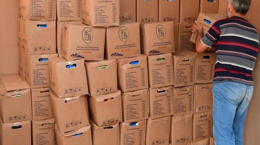 &Uuml;nye Belediyesinden 3 Bin 500 Ailenin Sofrasına Destek