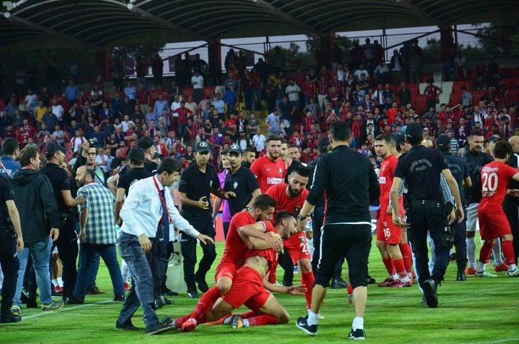 Şampiyon Bayrampaşa Kupasını Aldı G4