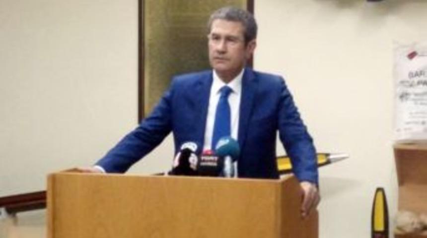 Bakan Canikli Patlamanın Yaşandığı Barutsan&rsquo;da İncelemelerde Bulundu