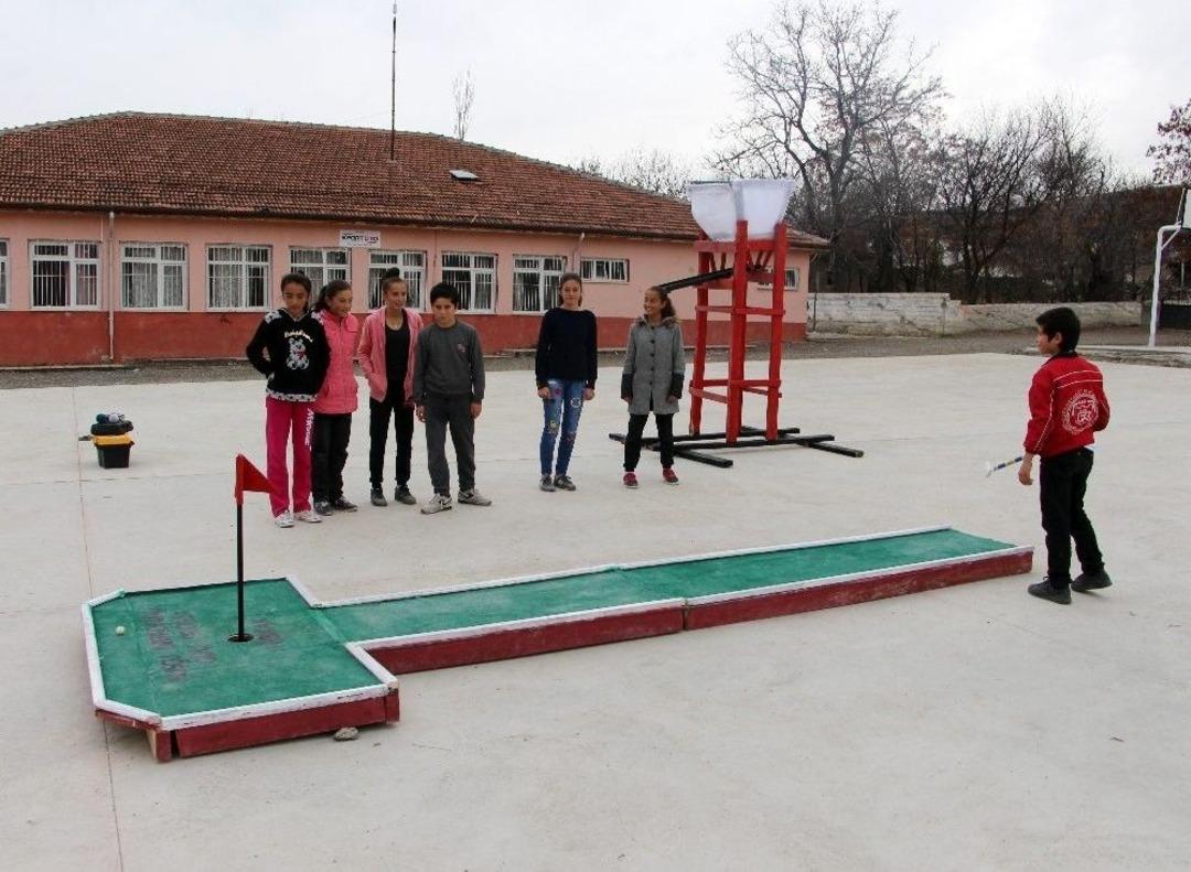 Depolara Atılan Kara Tahtalar İle &Ouml;yle Şeyler Yaptı Ki