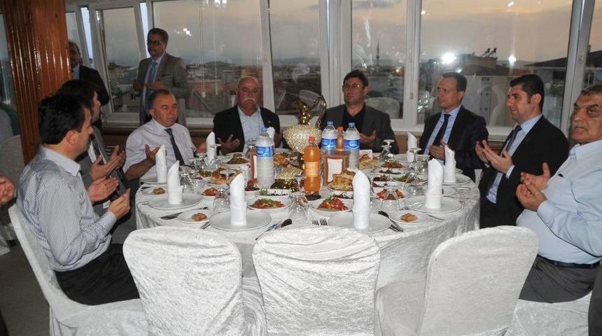 Bafralı &Ccedil;ift&ccedil;iler İftarda Buluştu